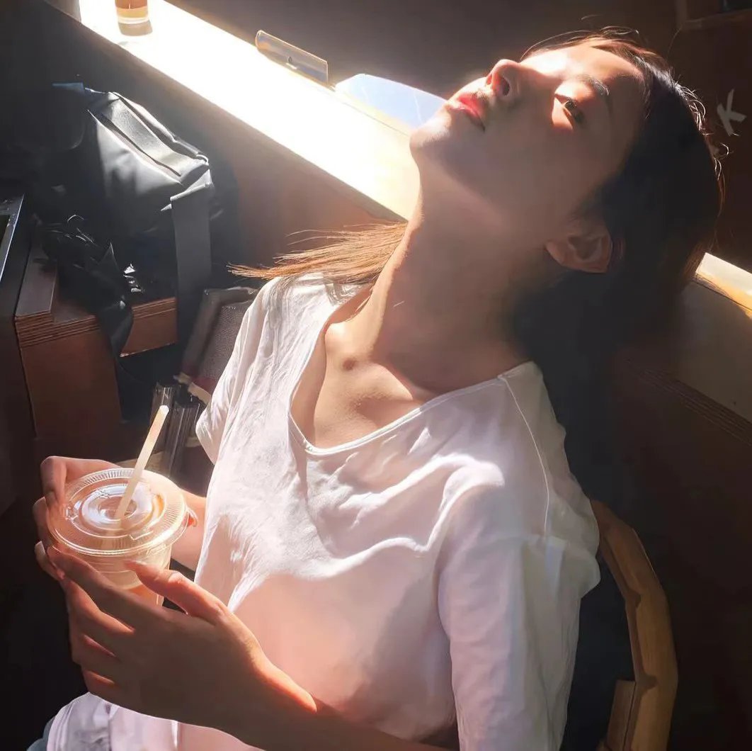 安达与岛村 在线观看